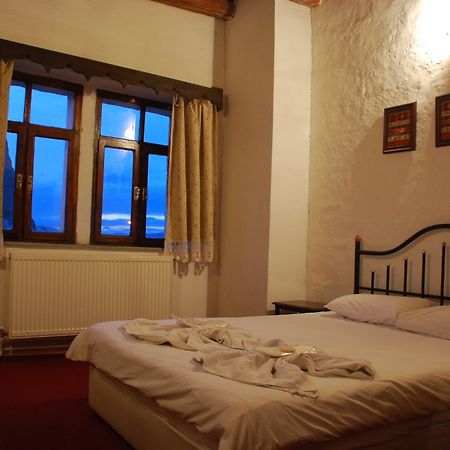 Yasin'S Place Backpackers Cave Hostel 괴레메 외부 사진