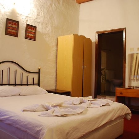 Yasin'S Place Backpackers Cave Hostel 괴레메 외부 사진