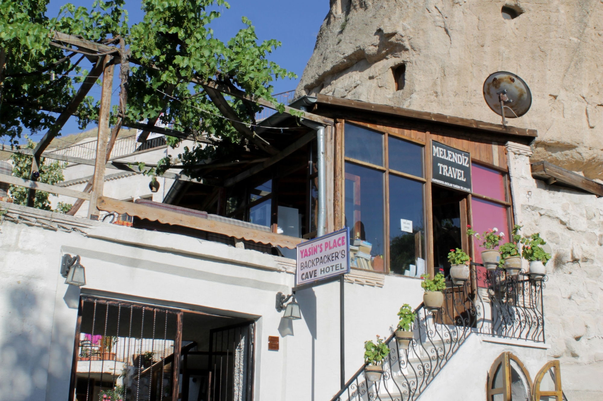 Yasin'S Place Backpackers Cave Hostel 괴레메 외부 사진