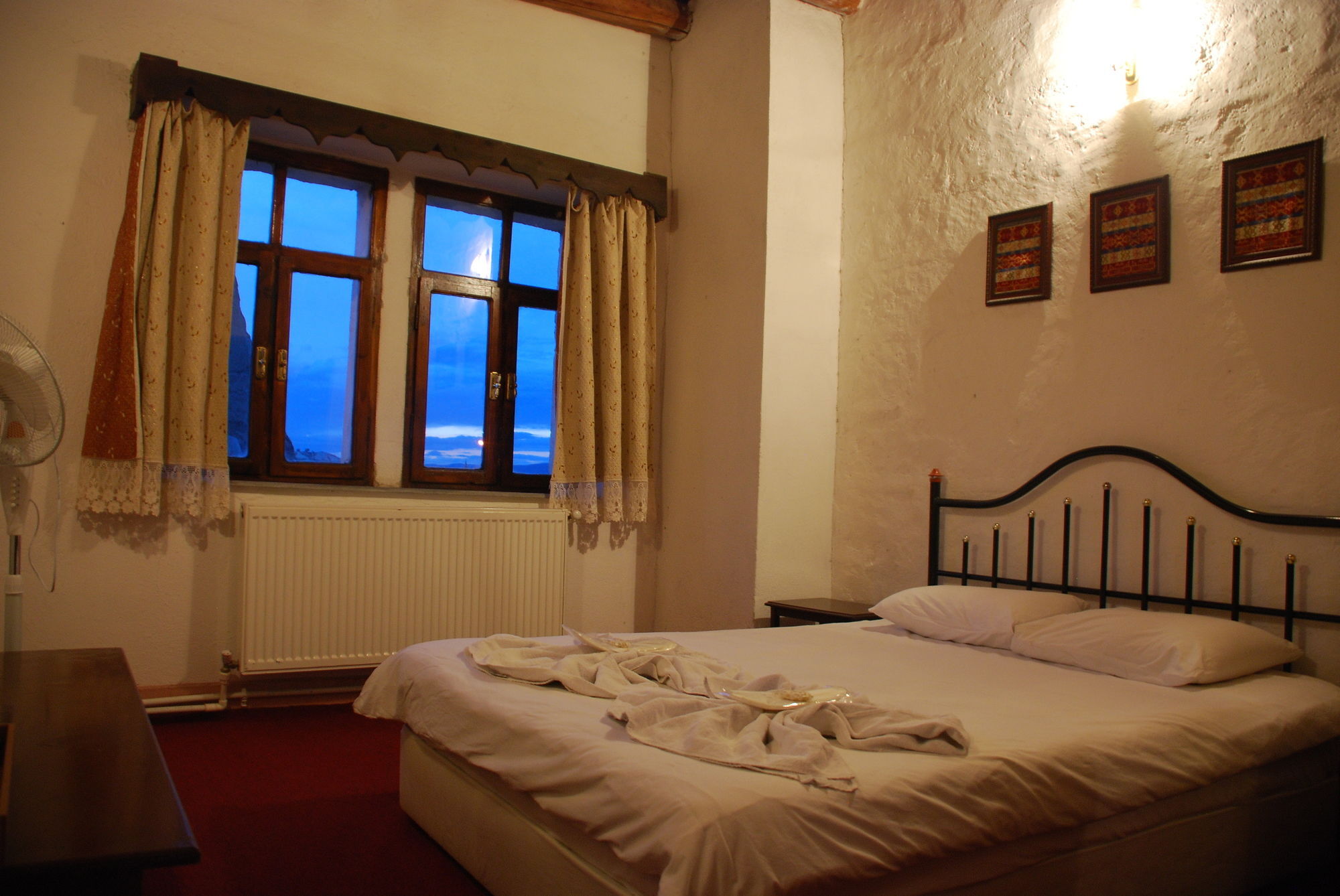 Yasin'S Place Backpackers Cave Hostel 괴레메 외부 사진