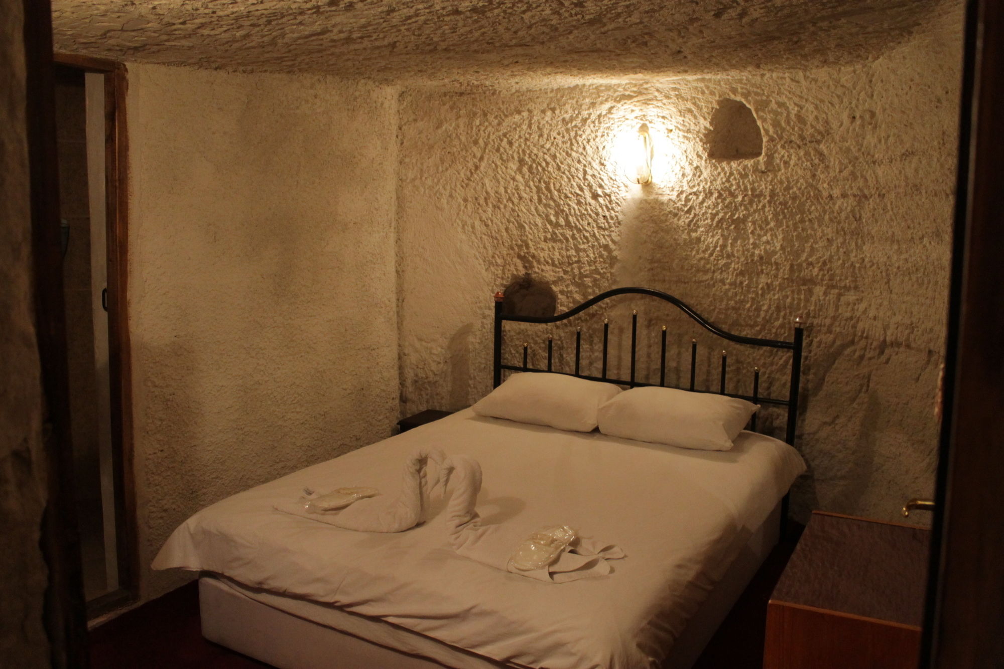 Yasin'S Place Backpackers Cave Hostel 괴레메 외부 사진